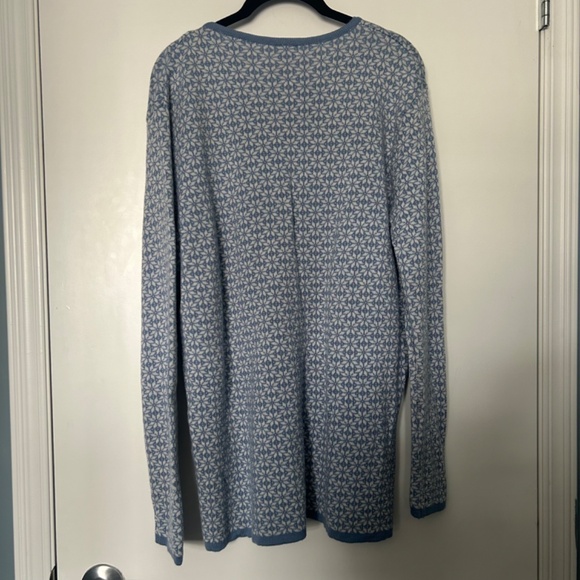 TULLAH Snowflake Print Buttoned Merino Wool Cardigan Sweater - Picture 4 of 12